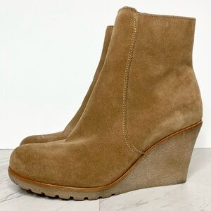 La Canadienne Krista Brown Wedge Bootie 9M